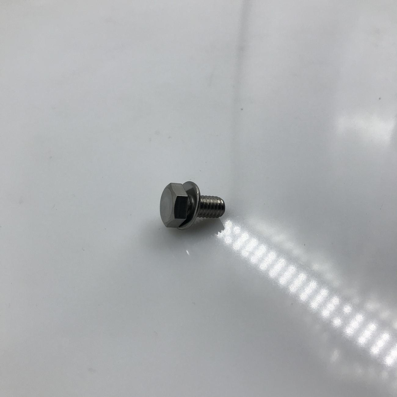Болт (BOLT, (M6 x 12)) 8230427