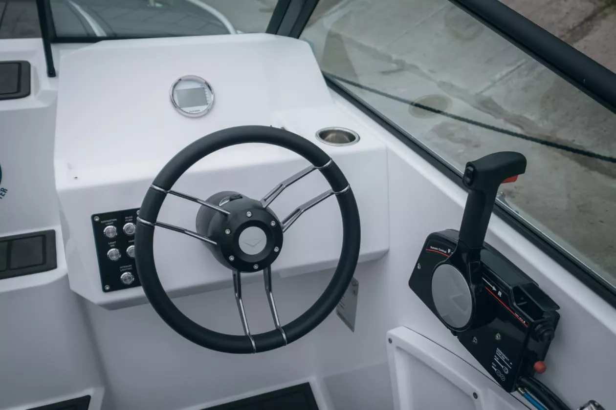 Лодка Victory 570 Cruiser