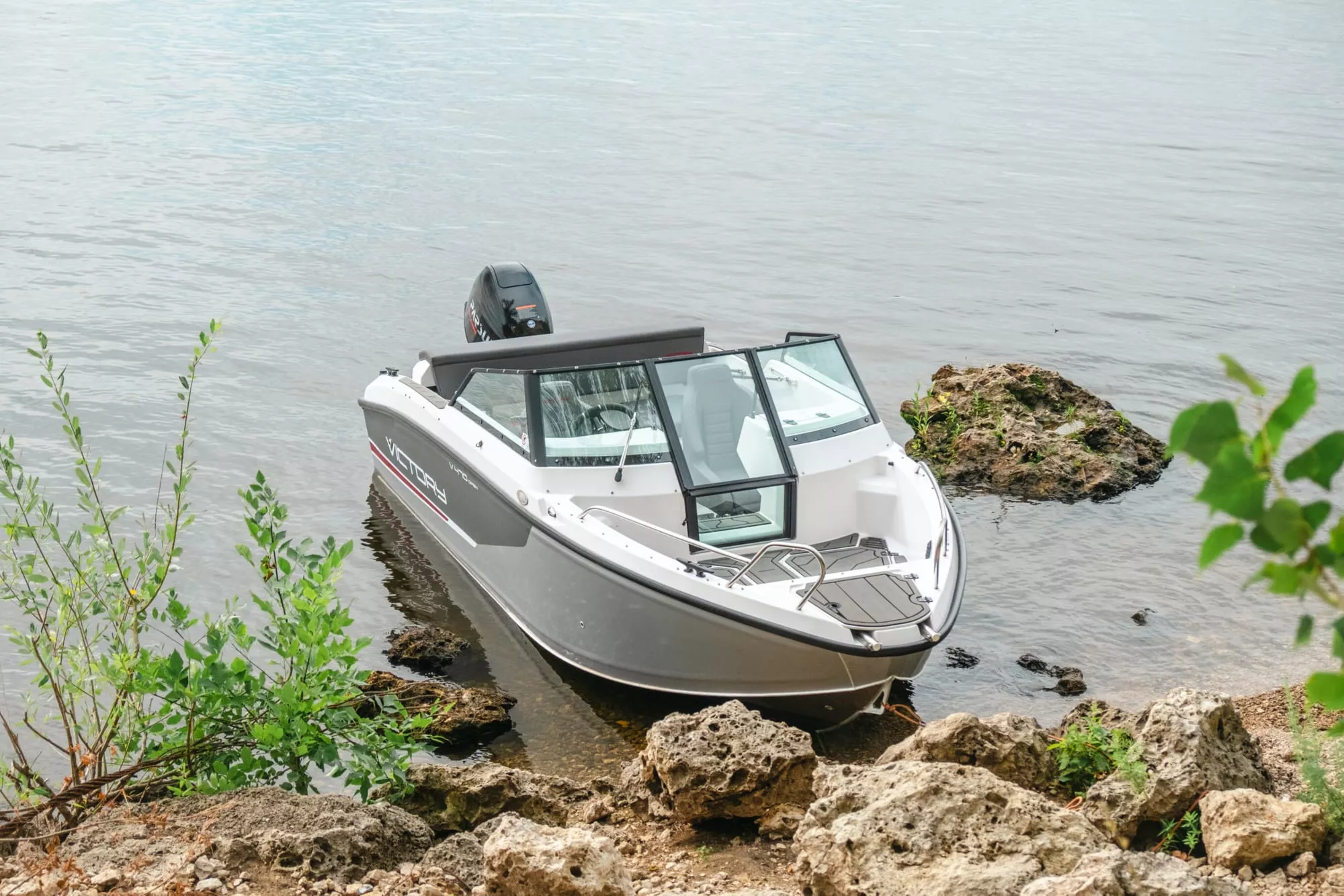 Комбинированная лодка Victory 470 Open