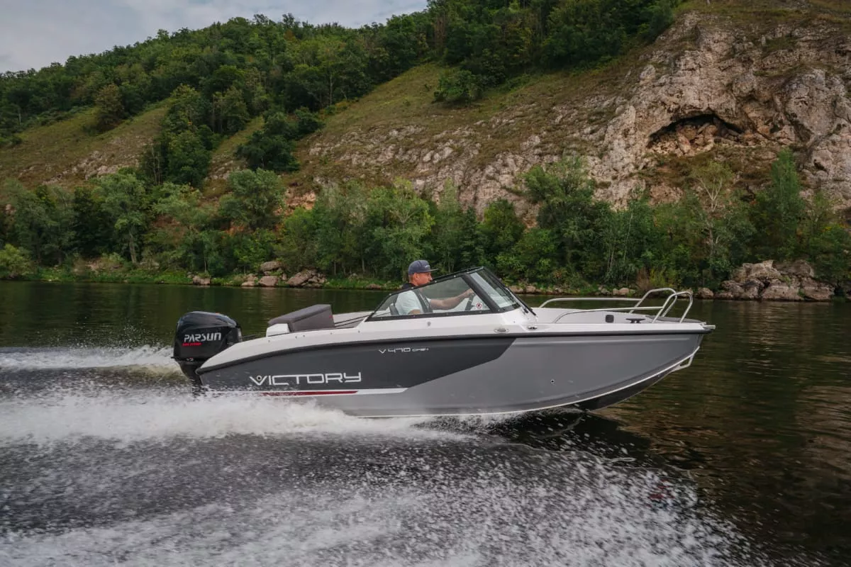 Комбинированная лодка Victory 470 Open