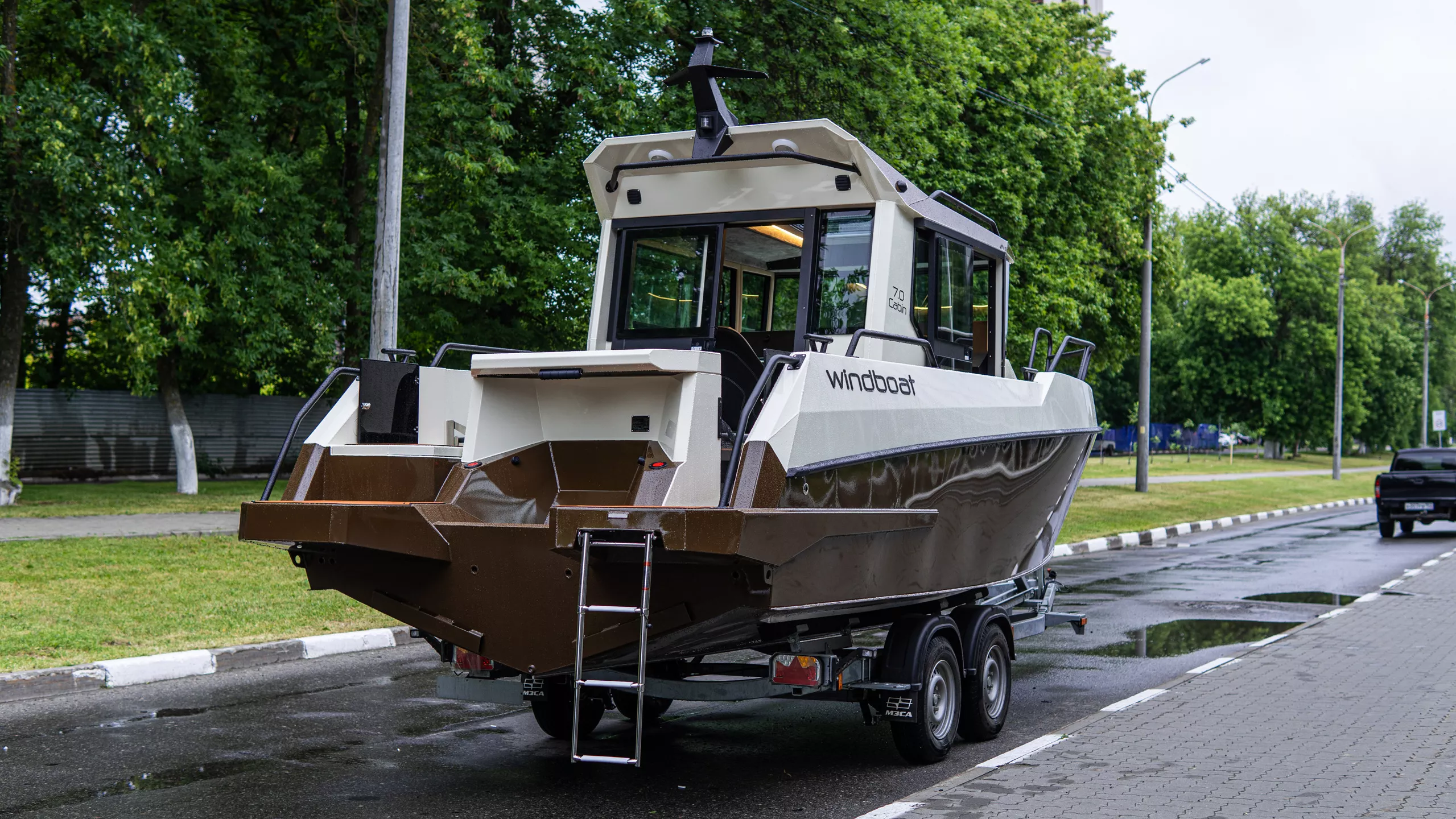 лодка WINDBOAT 7.0 Cabin