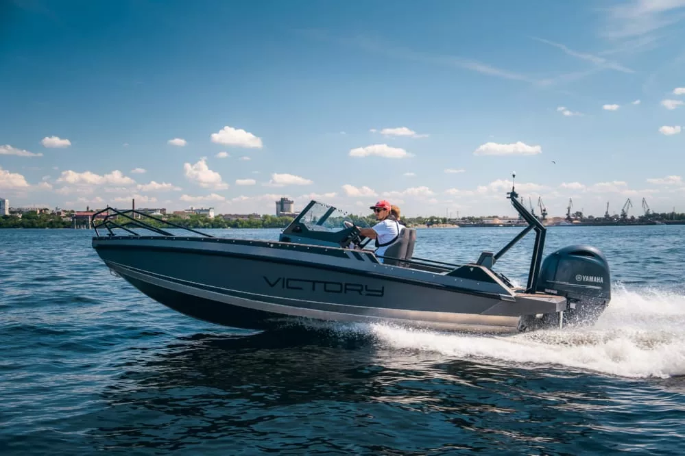 Алюминиевая лодка Victory A6 Open