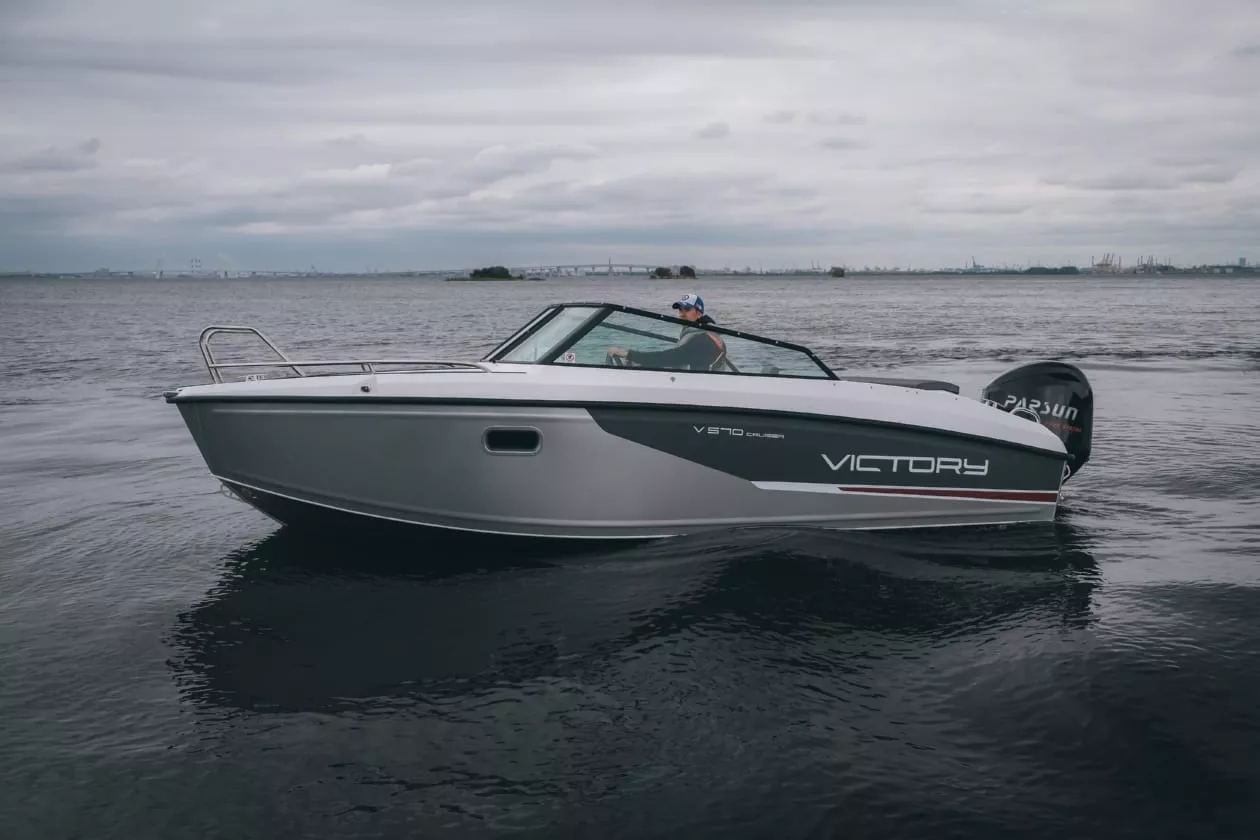 Лодка Victory 570 Cruiser